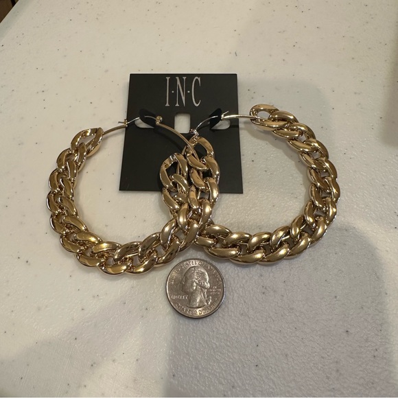 NWT INC International Concepts Hoop Earrings - gold tone Chain style BIG - Picture 8 of 12